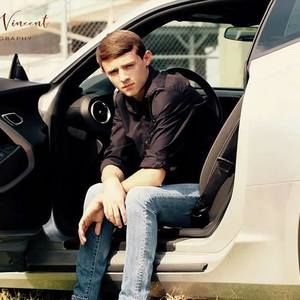 Meet your Posher, Cameron